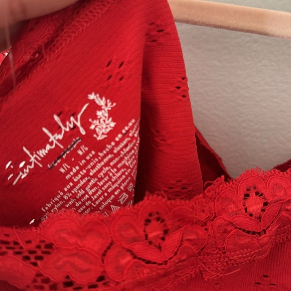 NWOT Free People Intimately Eyelet Seamless Halter Top Size M/L - Picture 9 of 9